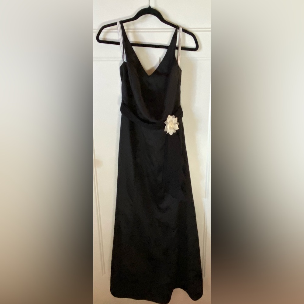 David's Bridal Bridesmaid Party
Formal Dress Size 4 Only Worn Once